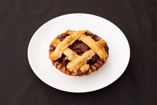 Strawberry Rhubarb Pie – Sweet, Tart & Timeless