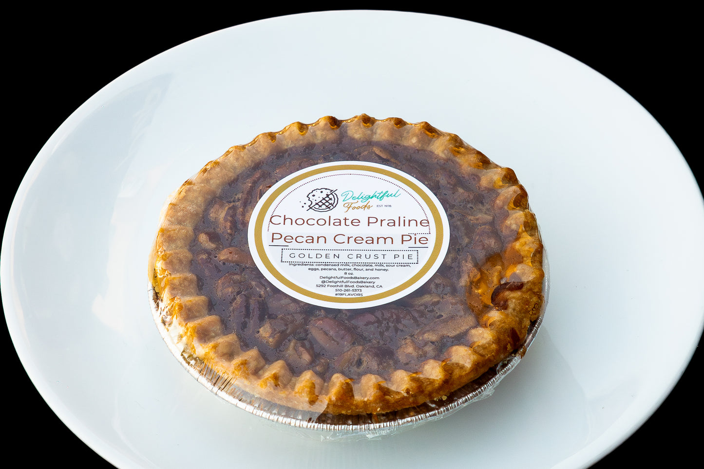 Chocolate Praline Pecan Cream Pie – Smooth, Crunchy & Full of Flavor