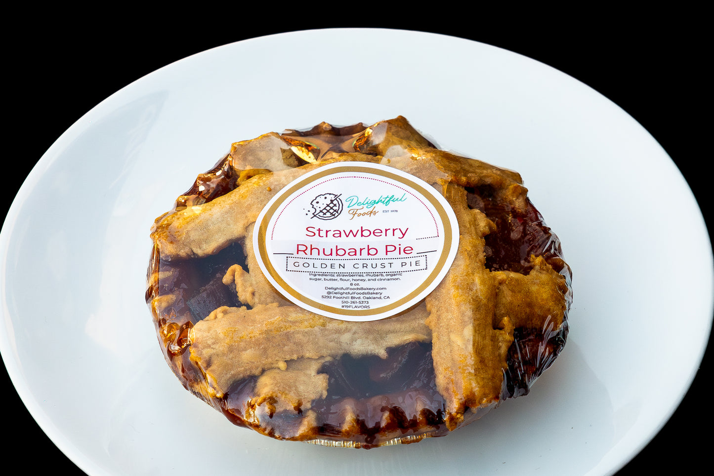 Strawberry Rhubarb Pie – Sweet, Tart & Timeless